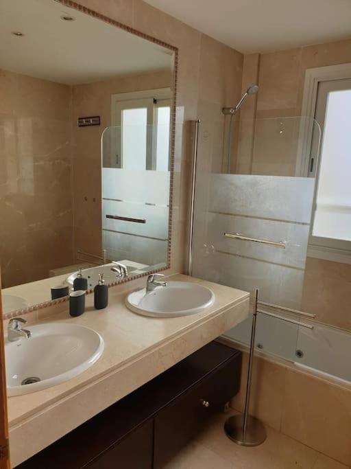 Chalet Ifema 5 Habitaciones 4 Banos, Parking Free Мадрид Екстер'єр фото